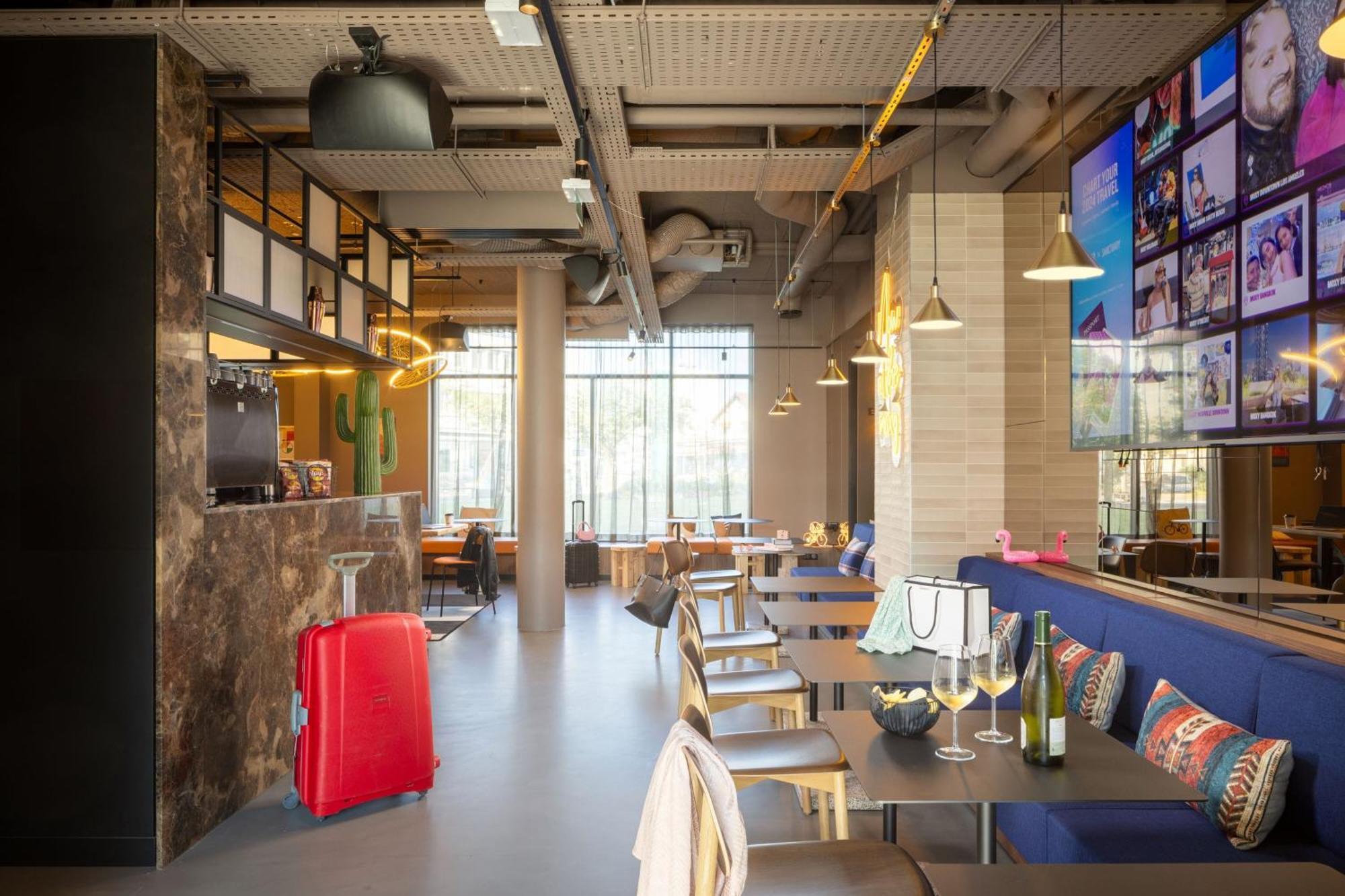 Moxy Paris Clamart Buitenkant foto
