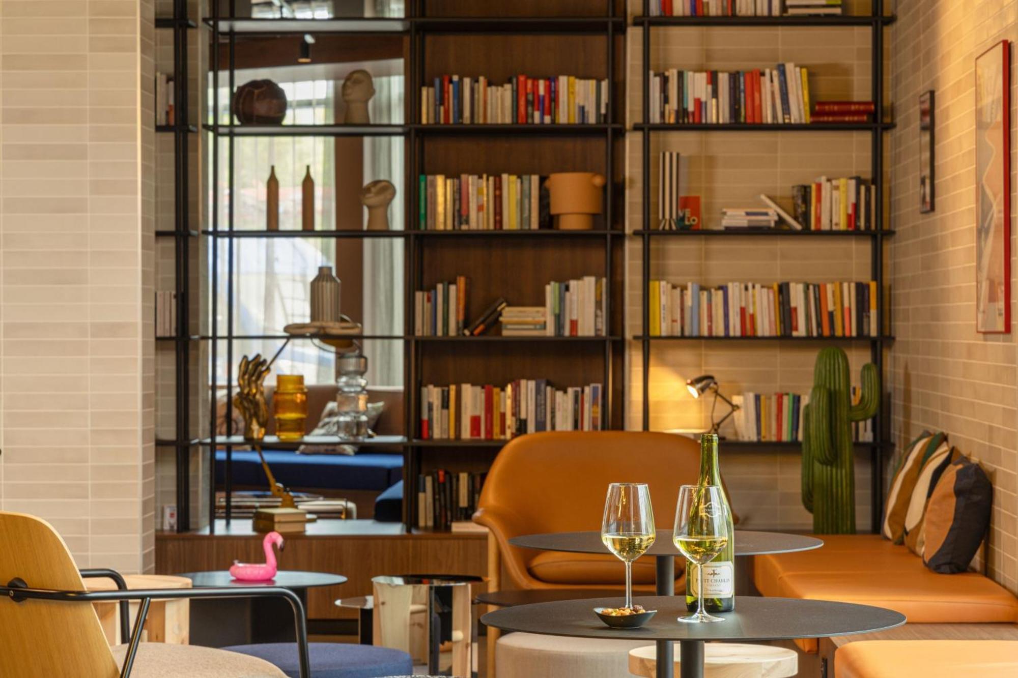 Moxy Paris Clamart Buitenkant foto